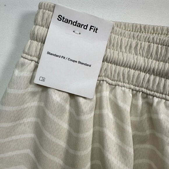 NWT NIKE Fly Women’s Standard Fit Dri Fit Basketball 9” Shorts Cream Chevron - M - Picture 9 of 9